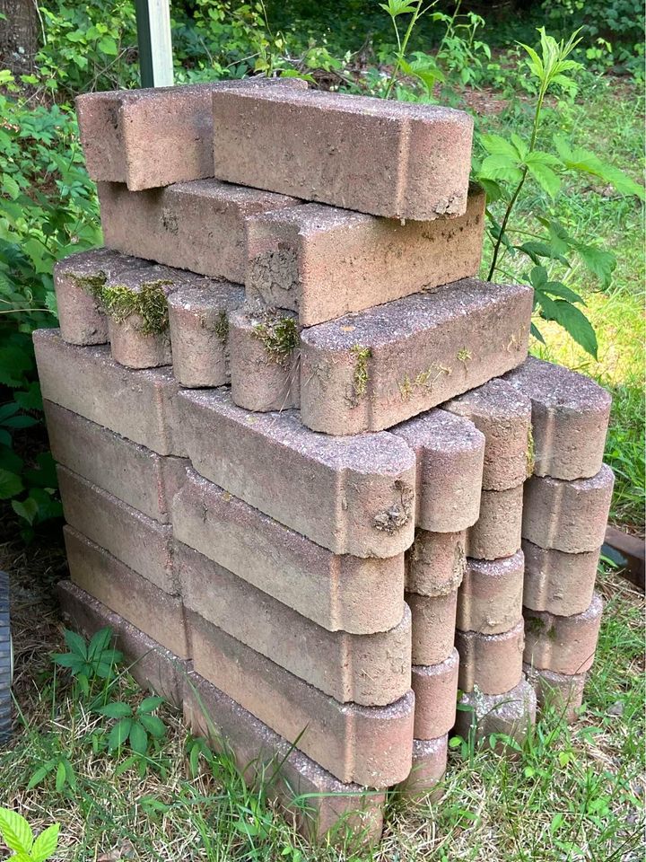 50 Red Concrete Edger Paver Stones