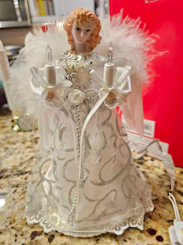 Free Angel tree topper